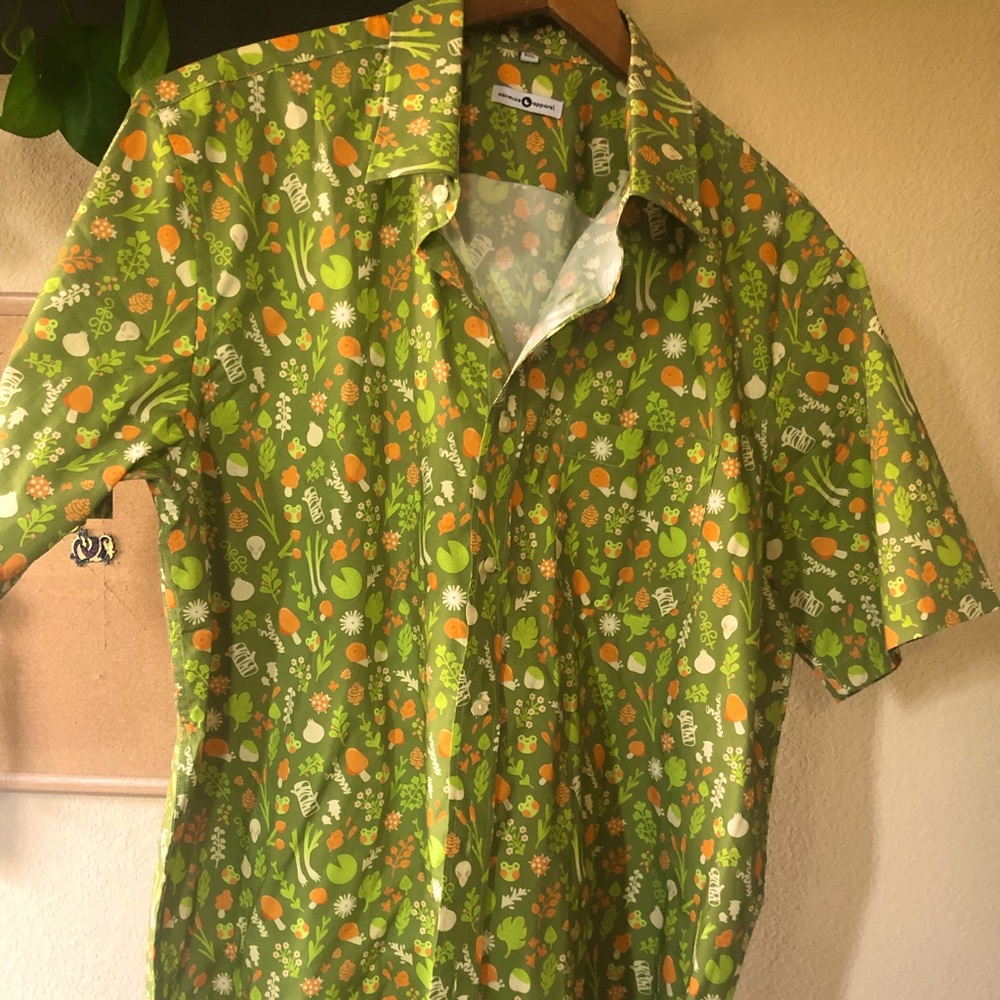 Frog Finder Shirt- Carmico- FITS LIKE AN XL